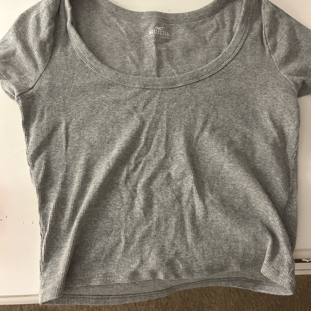 Hollister Light Gray Short Sleeve Tee